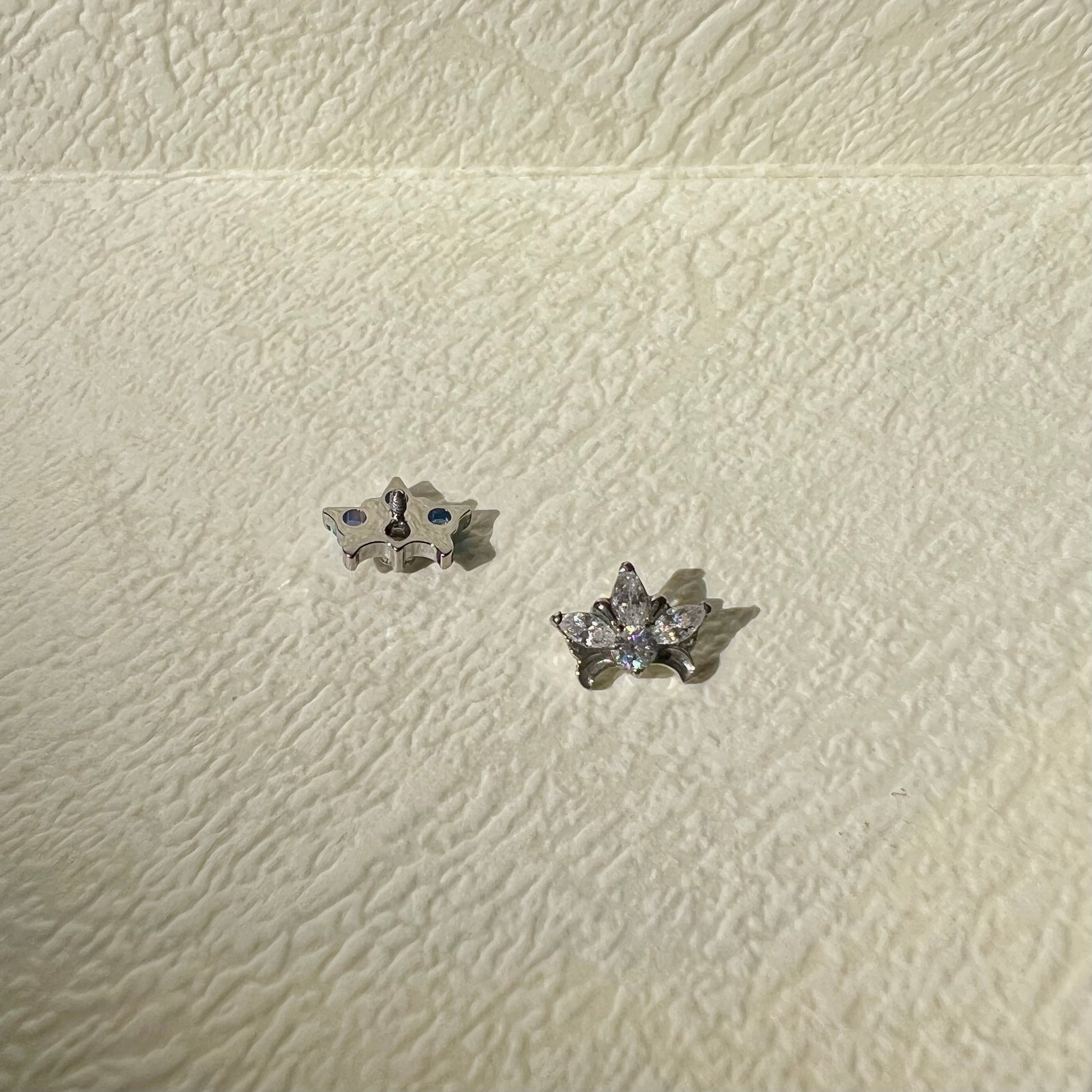 Lotus-Crown External Thread Titanium Attachment