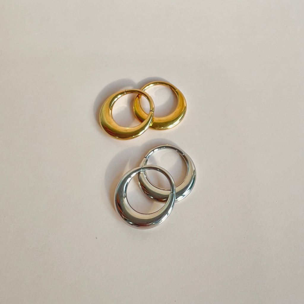 Crescent Arch Threadless Titanium