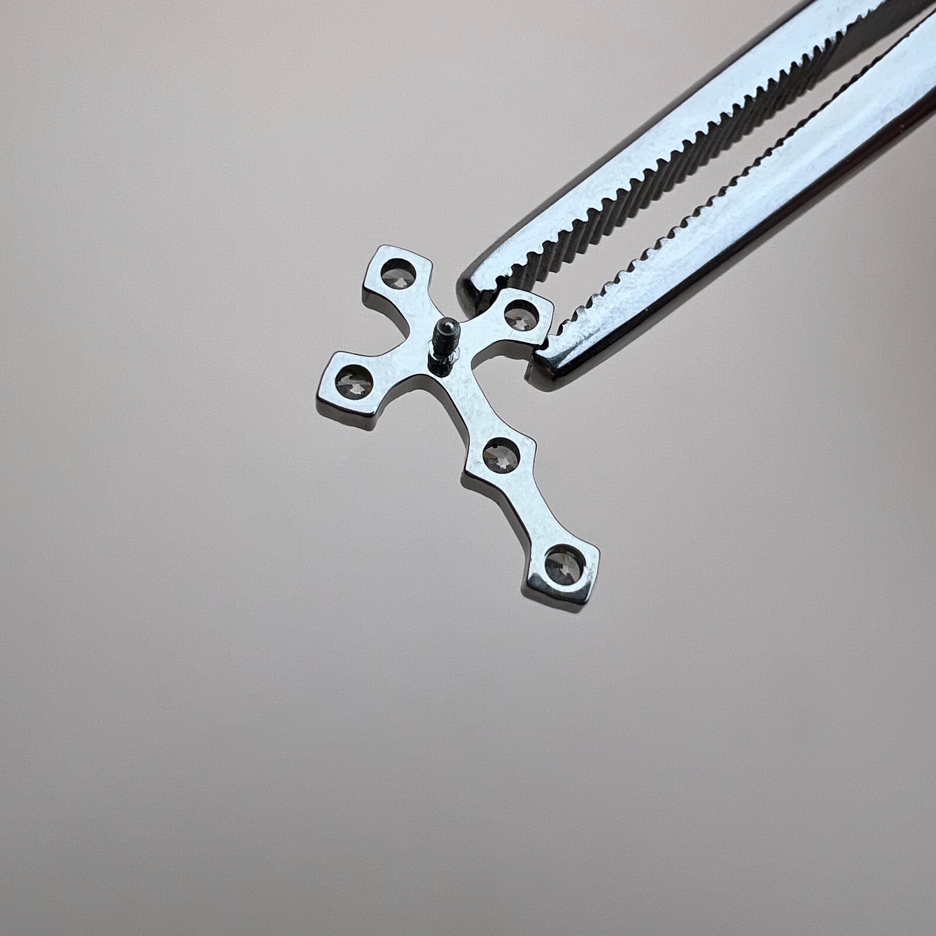 Solstice Crystal External Thread Titanium Attachment