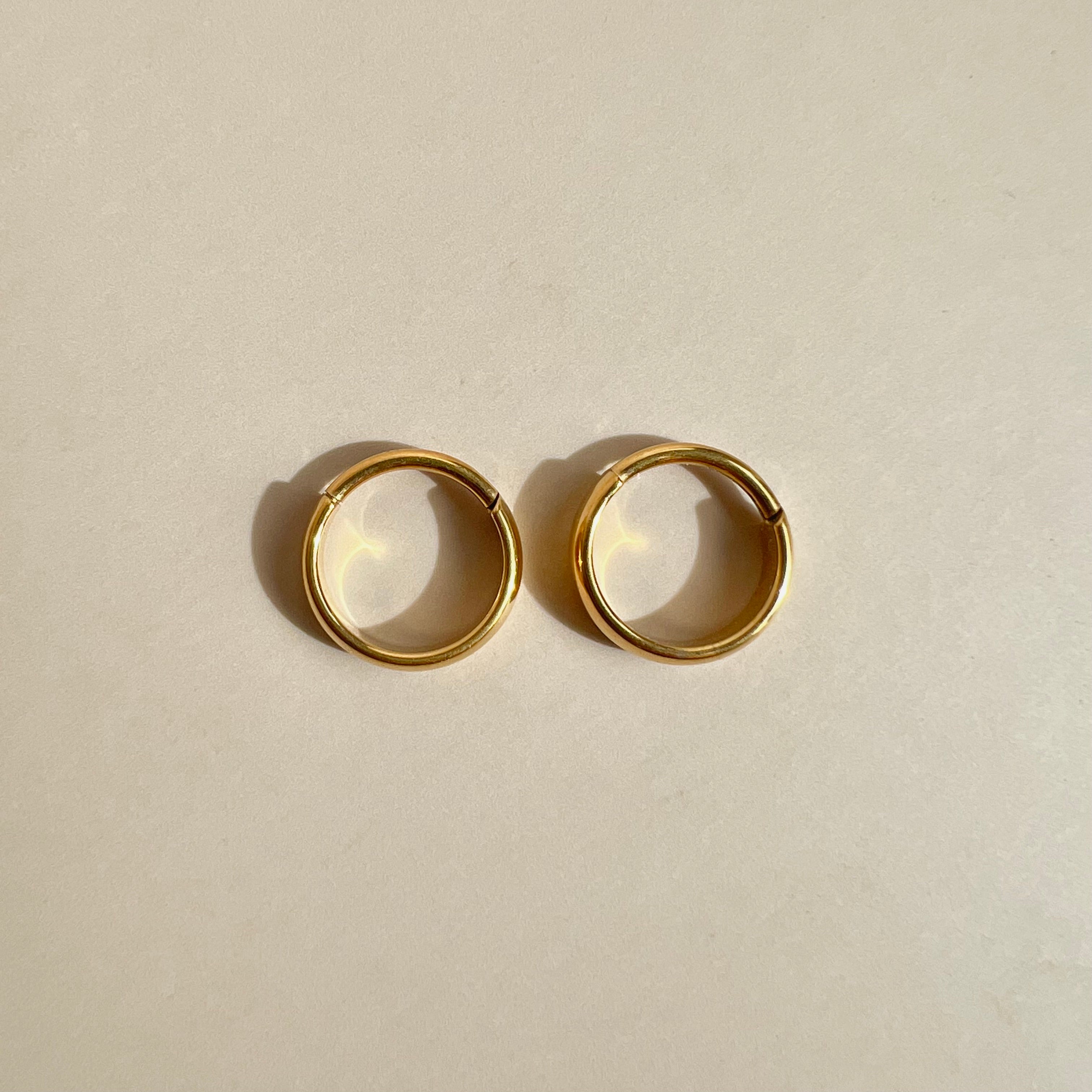 Bold Minimalist Threadless Titanium Earring