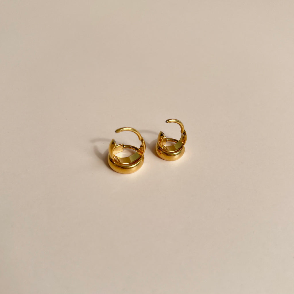 Bold Minimalist Threadless Titanium Earring