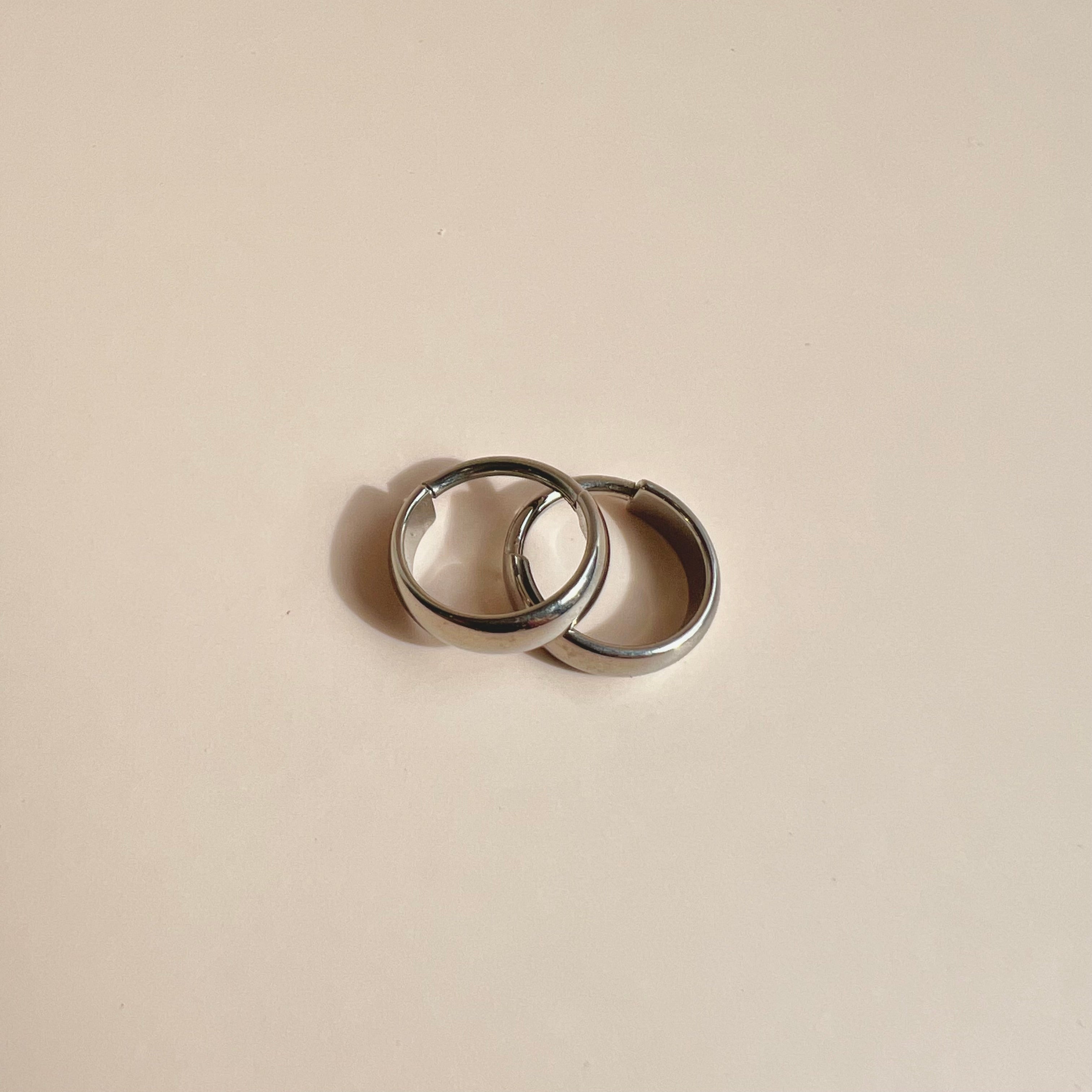 Bold Minimalist Threadless Titanium Earring